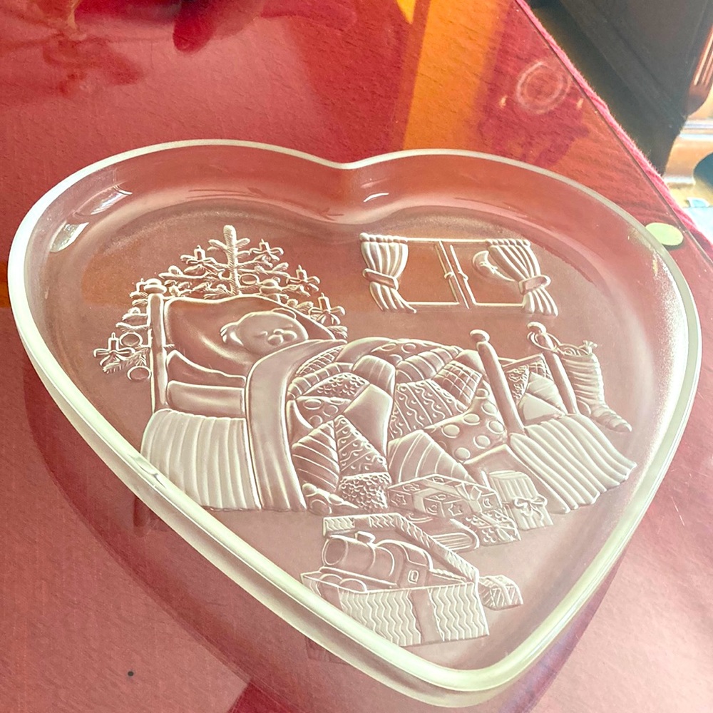 Christmas  heart shaped sleeping teddy bear glass tray 12 " wide